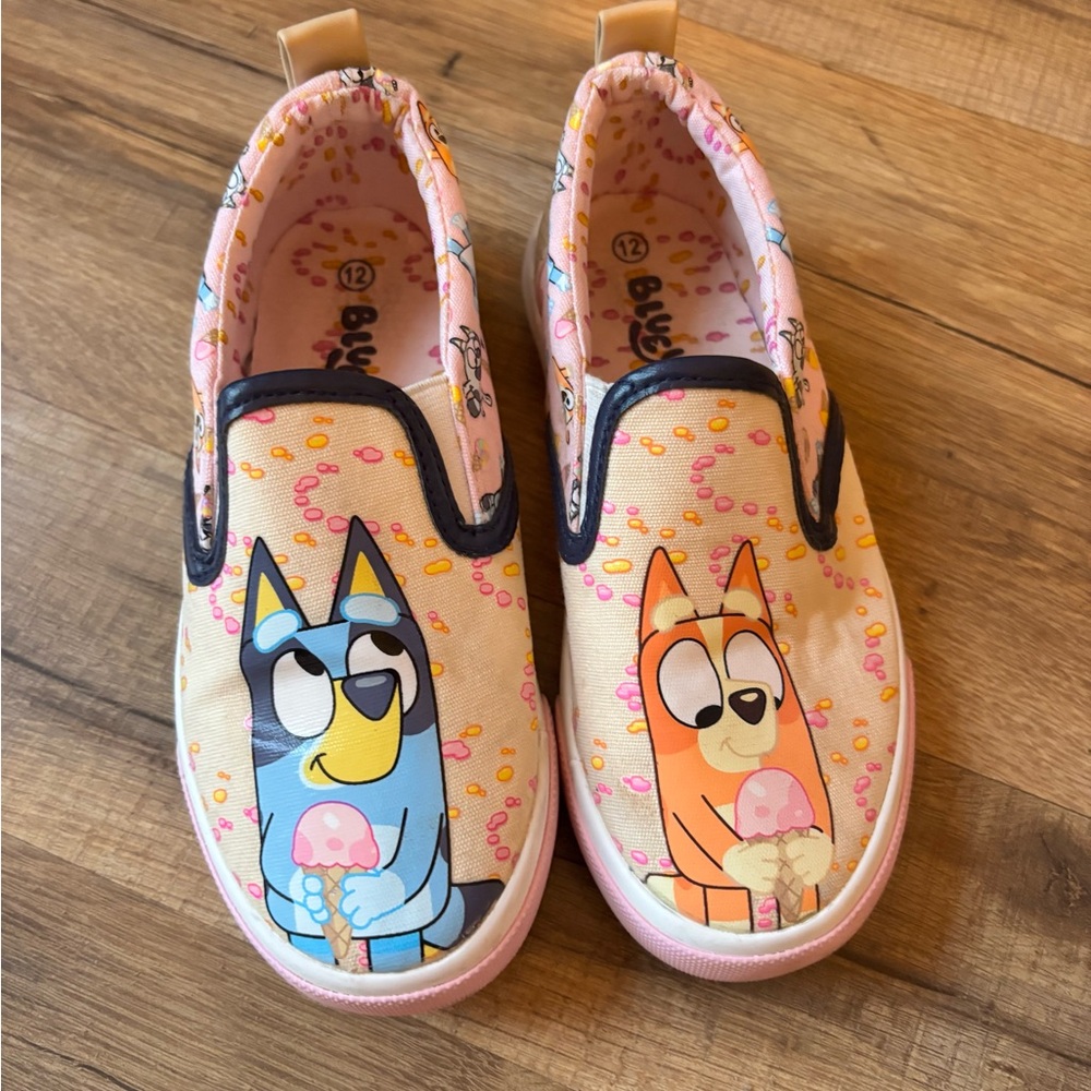 Kids Slip-On Cartoon Dog Sneakers in Pink and Peach